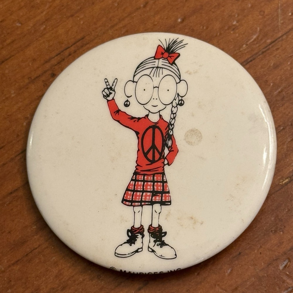 Maurice's Inc. Peace Sign Girl With Glasses VTG Pinback Button Pin Round Circle